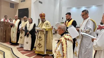 الزائر الرسولي للسريان الكاثوليك بسيدني يهنئ الأنبا توما بسيامة شمامسة جدد