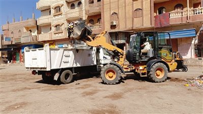 محافظ سوهاج يتابع جهود الوحدات المحلية في تحسين مستوى النظافة ورفع الإشغالات