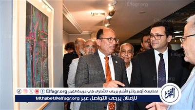 وزير الثقافة يفتتح معرض 