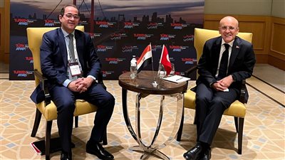 وزير المالية في لقائه مع نظيره التركى: نتطلع إلى تعاون اقتصادى أقوى بين البلدين من خلال تبادل الخبرات في تطوير السياسات المالية المحفزة للنمو