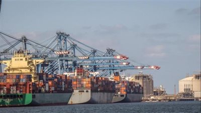 تداول 37 سفينة بميناء دمياط خلال 24 ساعة