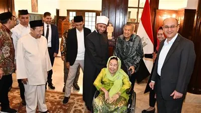 وزير الأوقاف يصل إلى إندونيسيا نائبا عن الرئيس السيسي 