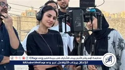 مع ظهور تجربتها الأولى كمخرجة في 
