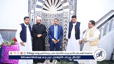 محافظ مطروح يؤدي صلاة الجمعة ويفتتح مسجد أبو ذر الغفاري بسيدي براني 