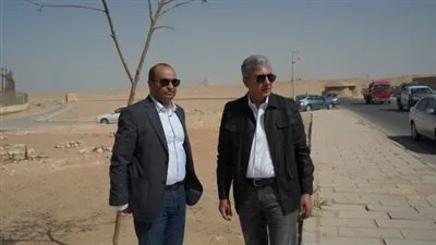 وزير السياحة والآثار يتابع آخر مستجدات مشروع تطوير منطقة أهرامات الجيزة 
