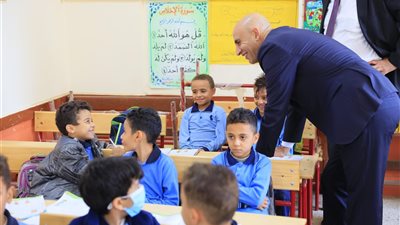 وزير التعليم ومحافظ الغربية يتفقدان خمس مدارس بإدارة زفتى التعليمية 