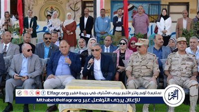 محافظ الإسماعيلية يشهد طابور الصباح بمدرسة الشهيد أحمد عادل 