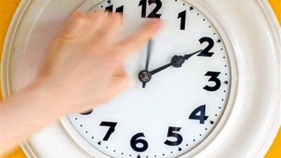 التوقيت الشتوي 2024 في مصر.. متى يتم تغيير الساعة رسميًا 