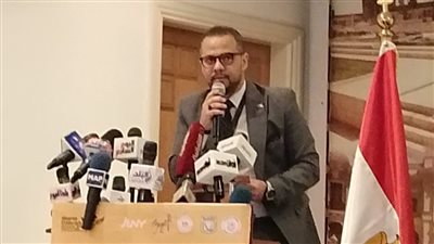 المخرج مازن الغرباوي: 