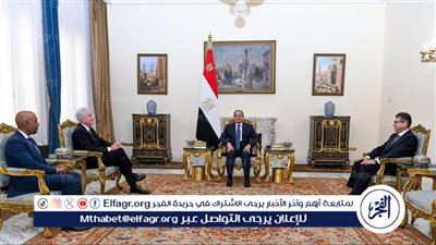 خبير يشكف دلالة زيارة مدير وكالة الاستخبارات الأمريكية للقاهرة