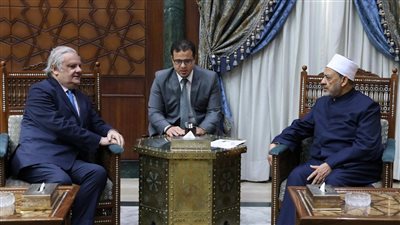 شيخ الأزهر: مستعدون لدعم مسلمي البيرو من خلال المنح الدراسية