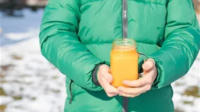 أهمية تناول العصائر في الشتاء.. تعزيز المناعة والحفاظ على الصحة 