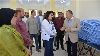 محافظ أسيوط يشهد تشغيل مشغل الخياطة والتطريز بقرية الشامية بمركز ساحل سليم   