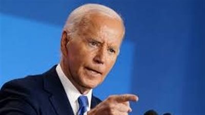 رويترز: بايدن يعتزم إقناع ترامب بمواصلة المساعدات العسكرية لأوكرانيا