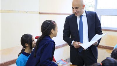 وزير التعليم: 