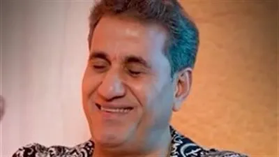 أحمد شيبة ينهار من البكاء في برنامج 