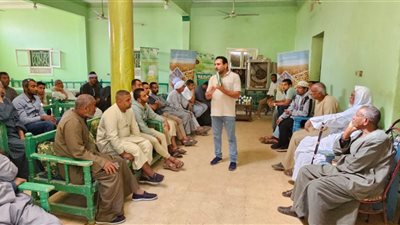 ندوة تثقيفية لصغار المزارعين لتحسين إنتاجية محصول القمح بالأقصر
