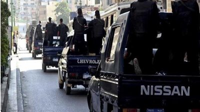 ضبط 254 ألف مطبوع تجاري لمستحضرات تجميل ودواء دون ترخيص 