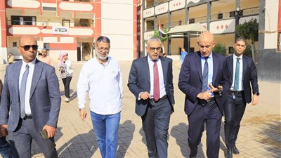 وزير التعليم خلال جولتة بالمرج: جهود مكثفة لخفض الكثافات الطلابية