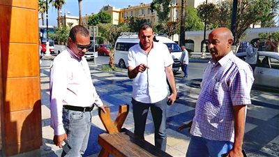 محافظ الأقصر يوجه بإجراء أعمال صيانة البرجولات والمقاعد بكورنيش النيل