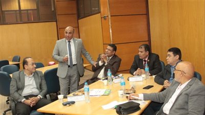 جامعة أسيوط تنظم البرنامج التدريبي لتأهيل المتقدمين لشغل منصب عميد كلية