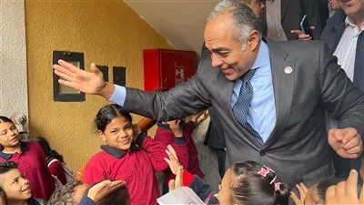 الجهاز التنفيذي للانتخابات يزور مدارس القليوبية لتعزيز الوعي الديمقراطي