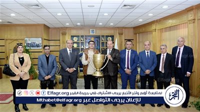 رئيس جامعة المنصورة يُكرِّم الطالب محمد طارق الحاصل على كأس العالم في الرياضات الإلكترونية