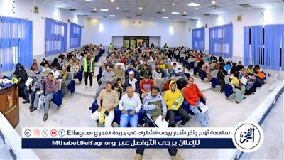 محافظ سوهاج يستمع لمطالب وشكاوى المواطنين..اللقاء الاسبوعى