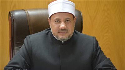 نائب رئيس جامعة الأزهر بأسيوط ينعي شقيقة الإمام الأكبر