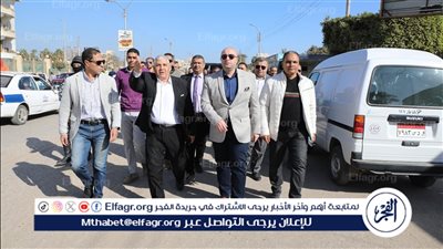 يصل للصحراي الغربي.. وكيل النقل ببني سويف يعلن بدء رصف طريق 