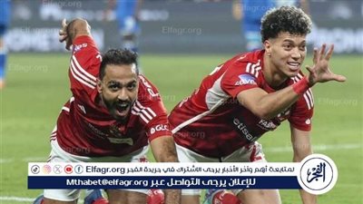 هل يشير إلى غرامة الزمالك؟.. كهربا يمازح إمام عاشور بطلب على الهواء