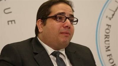 رئيس المجلس الأعلى للمسلمين في ألمانيا يعزي شيخ الأزهر في وفاة شقيقته