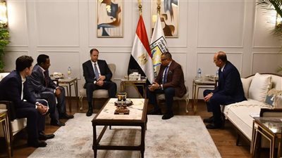 محافظ جنوب سيناء يستقبل صاحب ومؤسس اقدم شركه يونانيه في مجال السياحه الدينيه