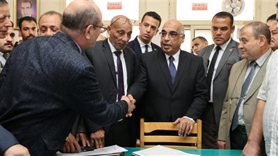 بالصور.. وزير العدل يتفقد مجمع محاكم كفرالشيخ