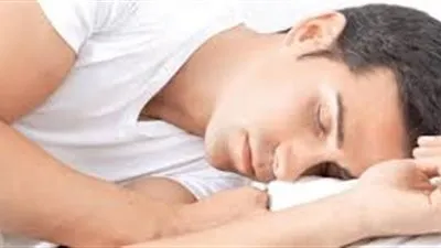 أهمية النوم للصحة.. وتأثير اضطراباته النوم على الجسم والعقل 