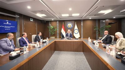 وزير البترول يستقبل وفد من لجنة التعدين بغرفة التجارة الأمريكية المصرية 