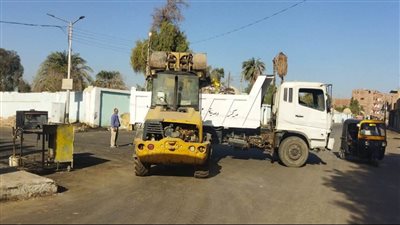 محافظ أسيوط: استمرار تنظيم حملات نظافة ورفع تراكمات القمامة والمخلفات بمركزي أبوتيج وصدفا 