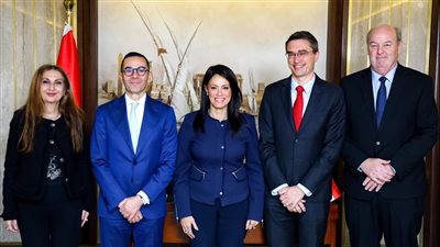وزيرا التخطيط والتنمية الاقتصادية والتعاون الدولي والاستثمار يلتقيان بعثة البنك الدولي لمناقشة موقف تطوير استراتيجية الاستثمار الأجنبي المباشر في مصر (2025- 2030)
