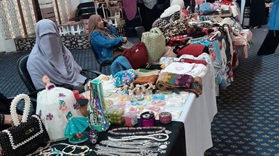 وكيلا صحة والشباب بالأقصر يفتتحان معرض نادي المرأة لتفعيل الدور المجتمعى