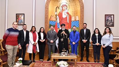 البابا تواضروس يستقبل وفد مركز باحثي الإمارات للبحوث والدراسات