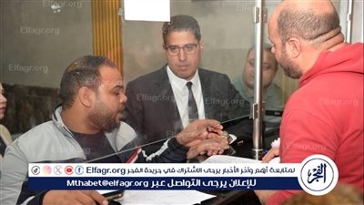 نائب محافظ الدقهلية يتفقد المركز التكنولوجي لخدمة المواطنين بالديوان العام ويستمع لـ مطالبهم