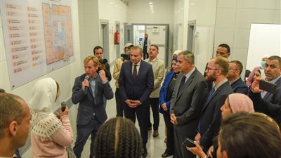 افتتاح مشروع إنشاء مبنى الطوارئ الجديد بمستشفى أبوقير العام وتأهيل مدرسة 