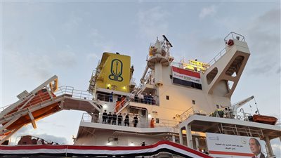 رئيس الوزراء يشهد رفع علم مصر على السفينة وادي العريش 