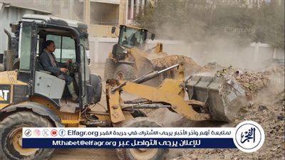 محافظ أسيوط: حملة نظافة مكبرة لرفع تراكمات القمامة ومخلفات هدم المباني بقرية درنكة 