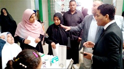 ختام قافلة طبية بكومير جنوب الأقصر بالكشف على ٦١٠ مواطن..صور