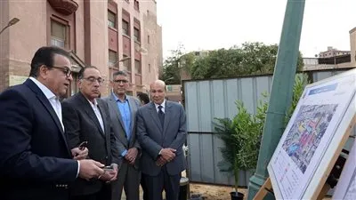 تفاصيل زيارة رئيس الوزراء لمستشفى أم المصريين