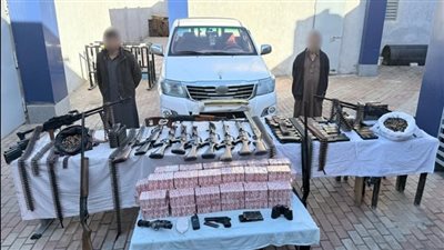 ضبط تشكيل عصابي شديد الخطورة من متجري المواد المخدرة والأسلحة النارية بمطروح 