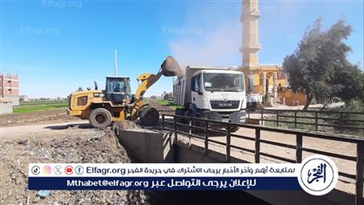 محافظ أسيوط يوجه باستمرار جهود إزالة التعديات على الترع التي تم تبطينها