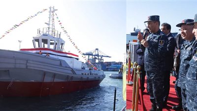 قائد القوات البحرية يشهد تدشين القاطرة الثالثة من طراز (ASD) بترسانة الإسكندرية