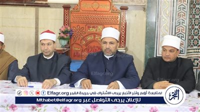 وكيل أوقاف بالفيوم يلتقي أئمة العجميين وجميع العاملين لمناقشة تطوير العمل الدعوي والإداري